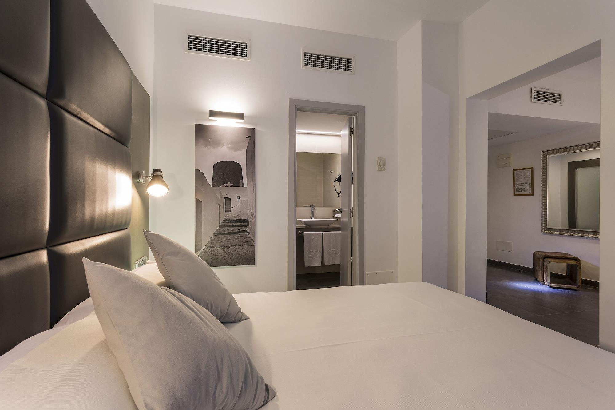 Palladium - Adults Only 4* Cala Llonga (Ibiza)