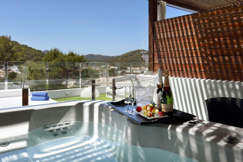 Palladium - Adults Only 4* Cala Llonga (Ibiza)